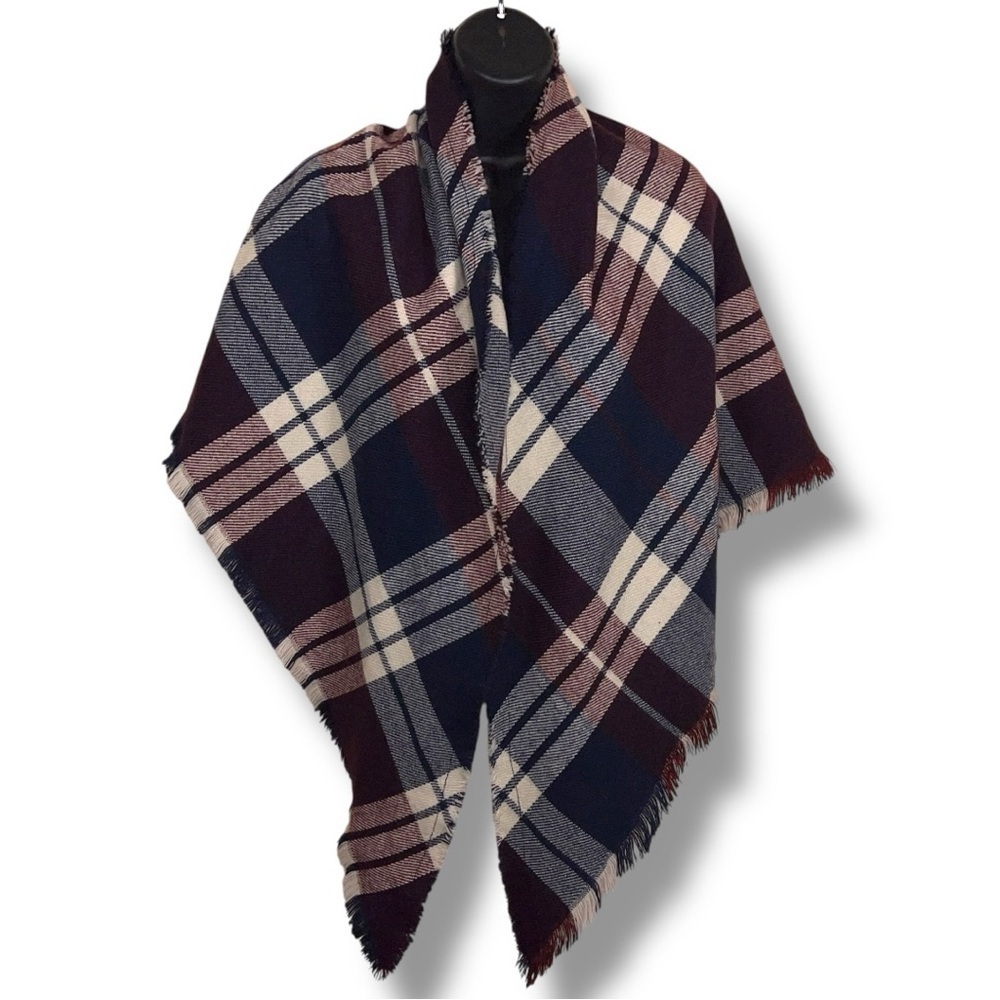 David And Young Knit Shawl Wrap Purple Blue White Flannel Plaid Fringe Accent